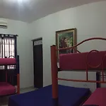 Cande Hostel